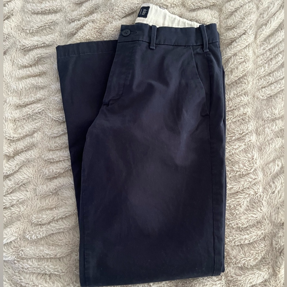 Abercrombie & Fitch | Men’s straight pants in navy blue. 31x32.